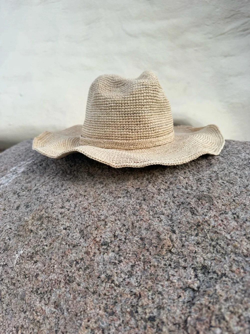 Janessa Leone packable Sacha Hat in Natural never worn - Picture 9 of 13